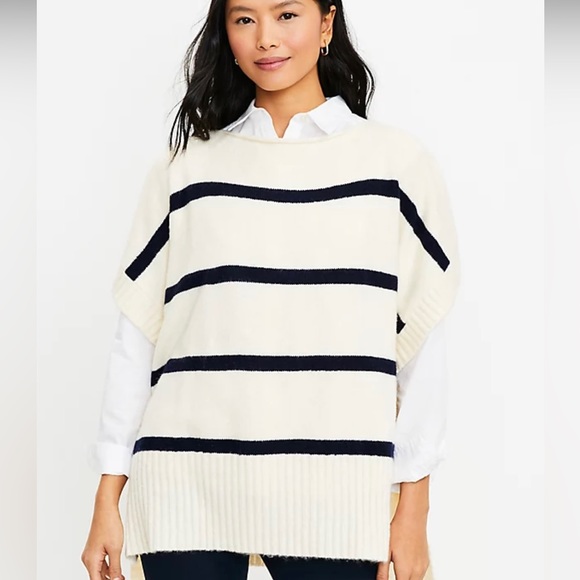 LOFT Sweaters - Loft Super Soft Poncho